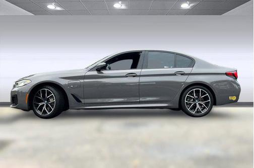 2022 BMW 530e Base