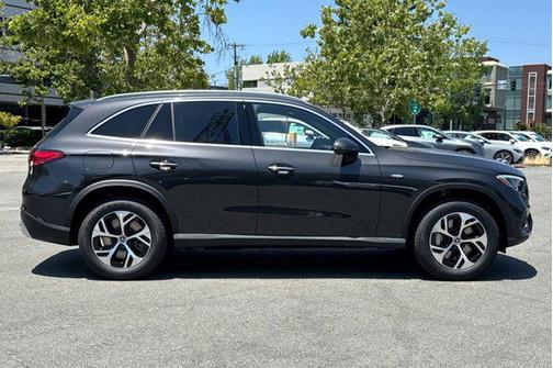 2025 Mercedes-Benz GLC 350e Base