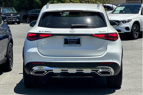 2025 Mercedes-Benz GLC 350e Base