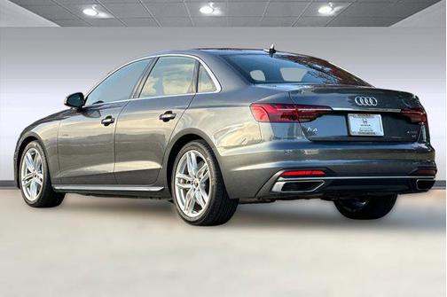 2022 Audi A4 45 S line Premium Plus
