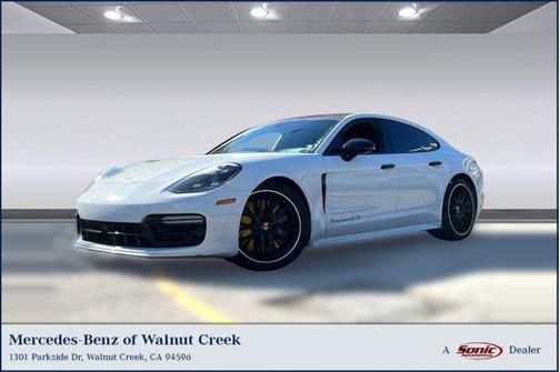 2019 Porsche Panamera GTS