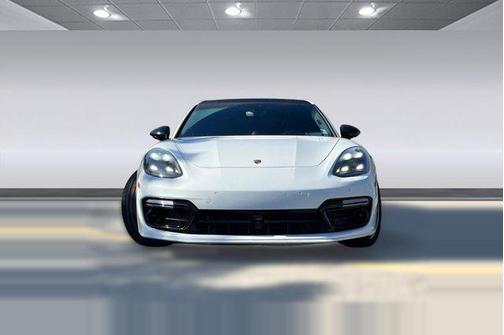 2019 Porsche Panamera GTS