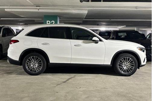 2026 Mercedes-Benz GLC 300 Base