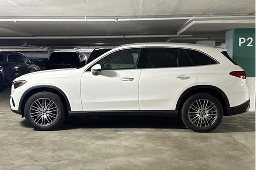2026 Mercedes-Benz GLC 300 Base