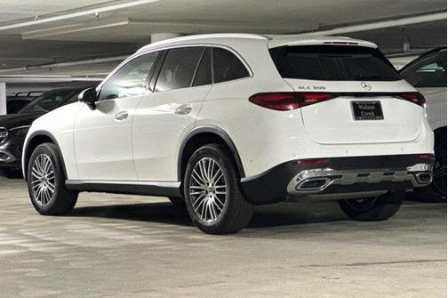 2026 Mercedes-Benz GLC 300 Base