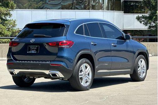 2021 Mercedes-Benz GLA 250 Base 4MATIC