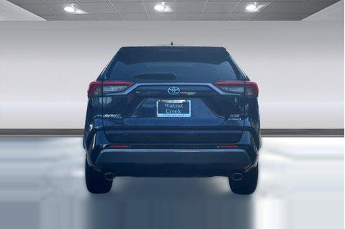 2020 Toyota RAV4 Hybrid SE