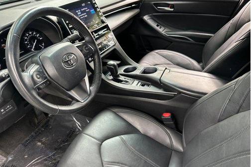 2022 Toyota Avalon XLE