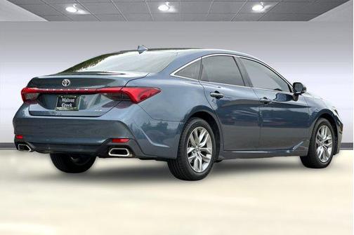 2022 Toyota Avalon XLE