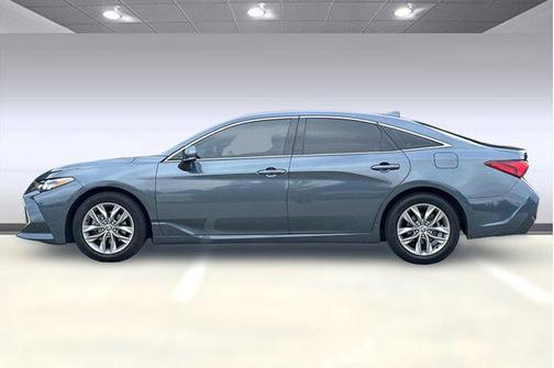 2022 Toyota Avalon XLE
