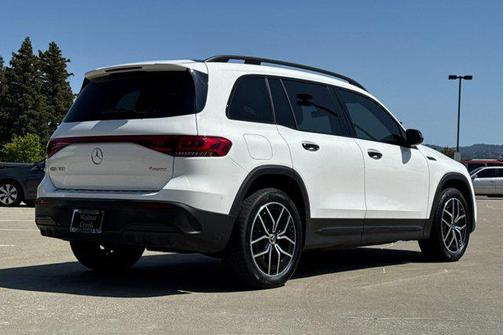 2022 Mercedes-Benz EQB 300 4MATIC