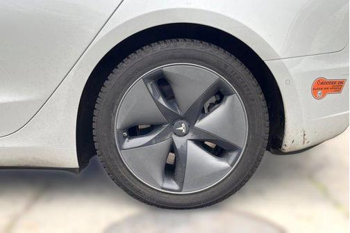 2018 Tesla Model 3 Mid Range