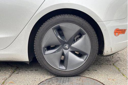 2018 Tesla Model 3 Mid Range