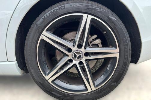 Digital White Pearl Metallic 2019 Mercedes-Benz A-Class A 220