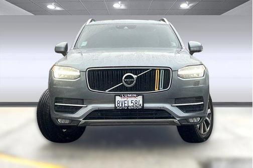 2018 Volvo XC90 T6 Momentum