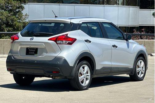 2020 Nissan Kicks S