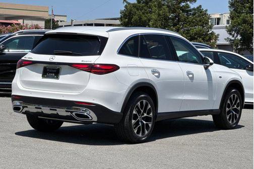 2025 Mercedes-Benz GLC 350e Base