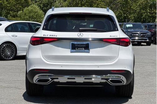 2025 Mercedes-Benz GLC 350e Base