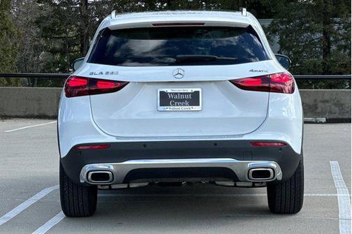 2025 Mercedes-Benz GLA 250 4MATIC
