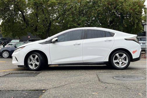 2018 Chevrolet Volt LT