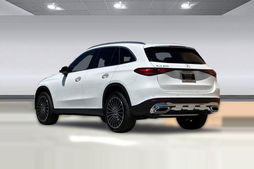 Polar White 2026 Mercedes-Benz GLC 300 Base