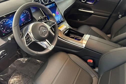 Polar White 2026 Mercedes-Benz GLC 300 Base