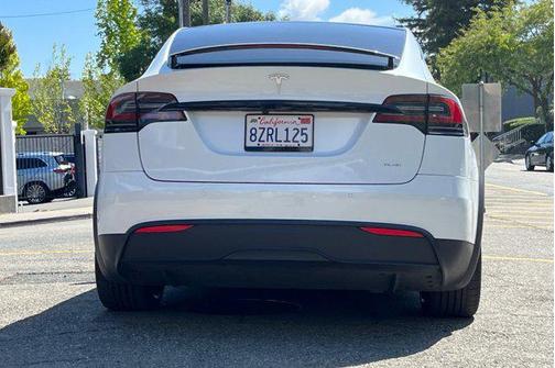 2022 Tesla Model X Plaid Tri Motor All-Wheel Drive