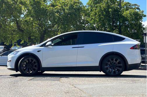 2022 Tesla Model X Plaid Tri Motor All-Wheel Drive