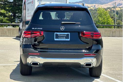 2025 Mercedes-Benz GLB 250 Base