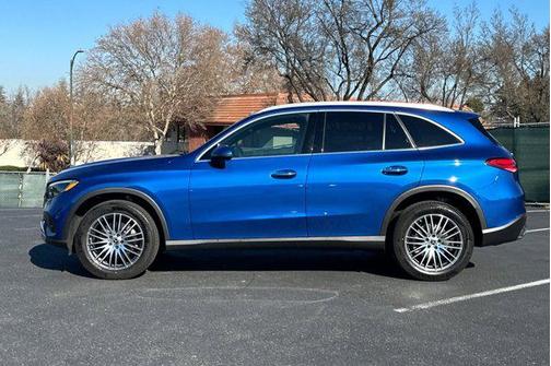 2025 Mercedes-Benz GLC 300 4MATIC