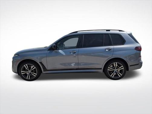 2024 BMW X7 M60i