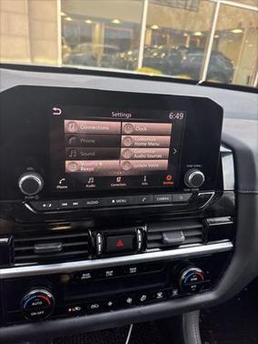 2022 Nissan Pathfinder S 4WD
