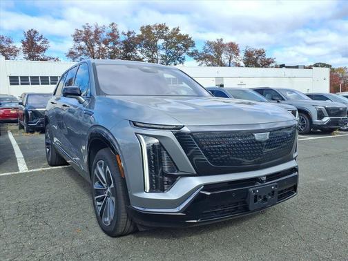 Argent Silver Metallic 2026 Cadillac VISTIQ Sport