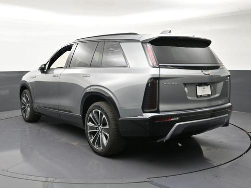 Argent Silver Metallic 2026 Cadillac VISTIQ Sport