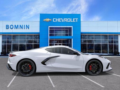 Arctic White 2027 Chevrolet Corvette Stingray w/2LT