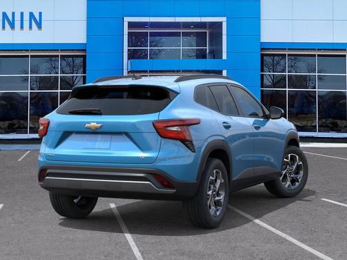 Marina Blue Metallic 2026 Chevrolet Trax LT