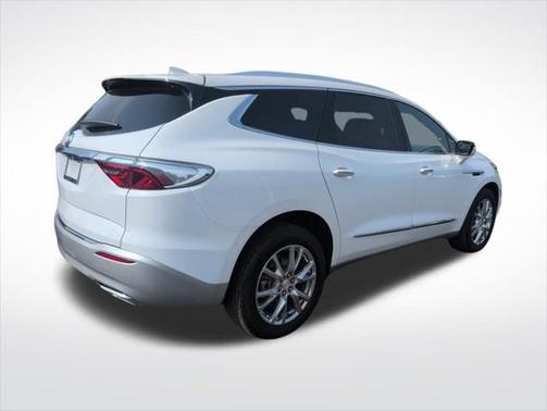 2022 Buick Enclave AWD Essence