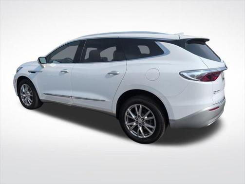 2022 Buick Enclave AWD Essence
