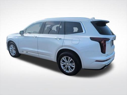 2025 Cadillac XT6 Luxury AWD