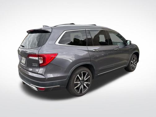2020 Honda Pilot Touring 8-Passenger