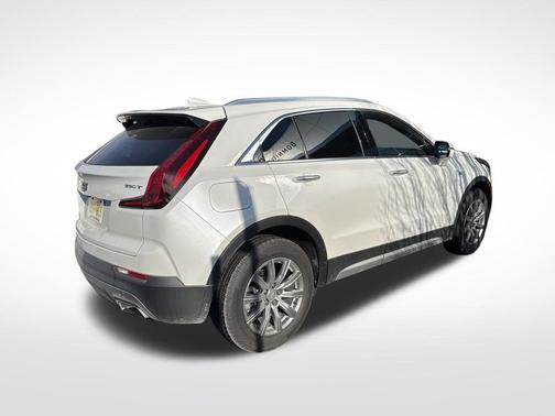 2022 Cadillac XT4 Premium Luxury