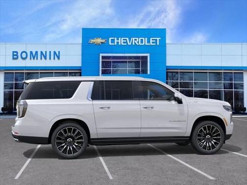 2025 Chevrolet Suburban 4WD High Country