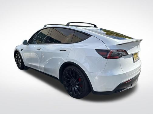 2022 Tesla Model Y Performance Dual Motor All-Wheel Drive