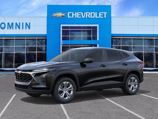 Mosaic Black Metallic 2026 Chevrolet Trax LS