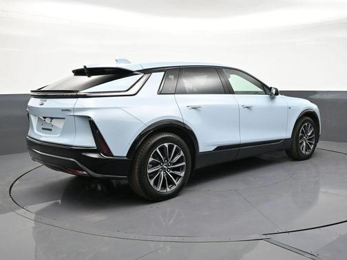 Nimbus Metallic 2025 Cadillac LYRIQ Sport