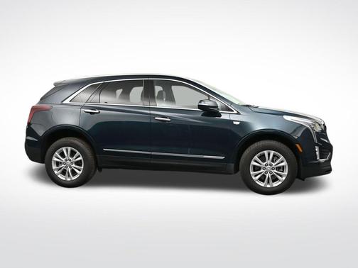 Emerald Lake Metallic 2026 Cadillac XT5 Luxury