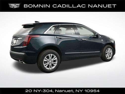 Emerald Lake Metallic 2026 Cadillac XT5 Luxury