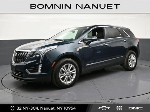 Emerald Lake Metallic 2026 Cadillac XT5 Luxury