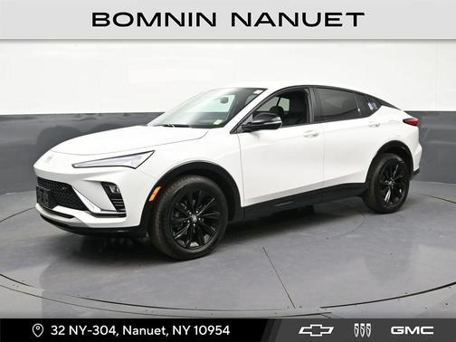 Summit White 2024 Buick Envista Sport Touring FWD