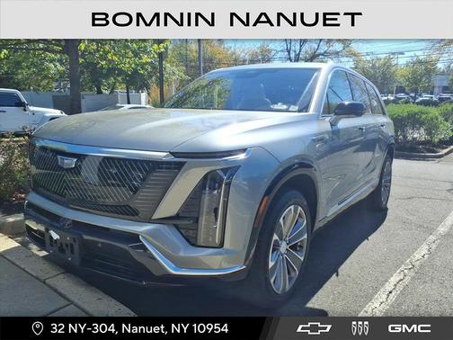 Argent Silver Metallic 2026 Cadillac VISTIQ Luxury